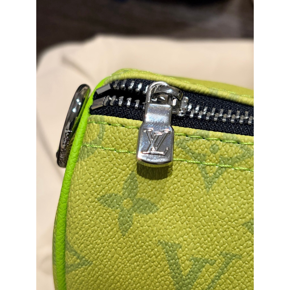 LV Keepall Bandoulière 25 taigarama XS Duffle Bag Neon Green Monogram Canvas Cro - Picture 10 of 11